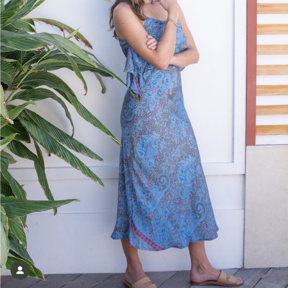 The Paige Elegant Blue Paisley Silk Maxi Dress - Picture 6 of 8